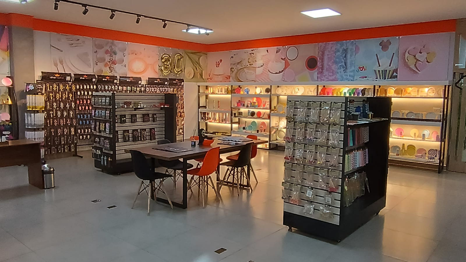 Showroom 2