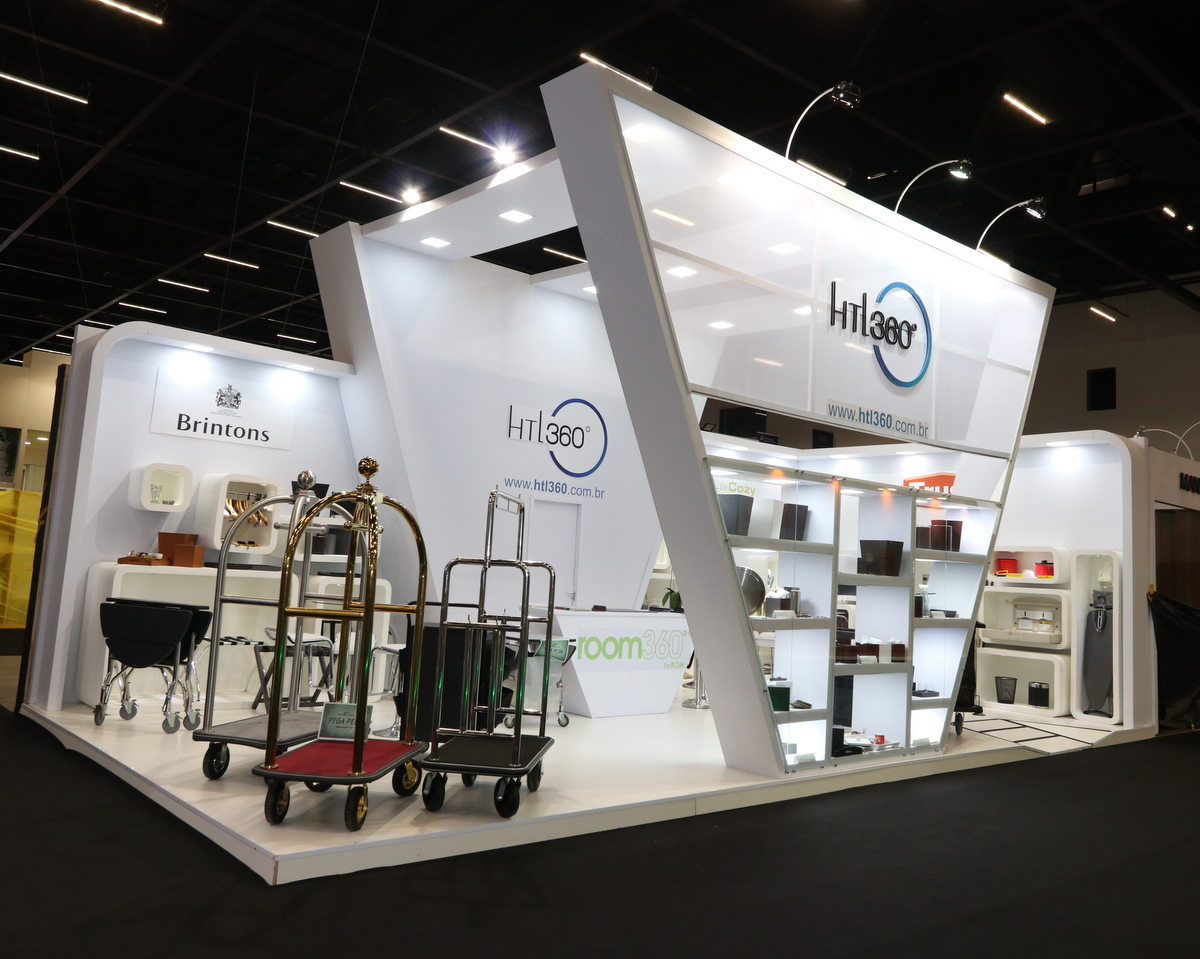 Stand em grande escala montado para feira corporativa